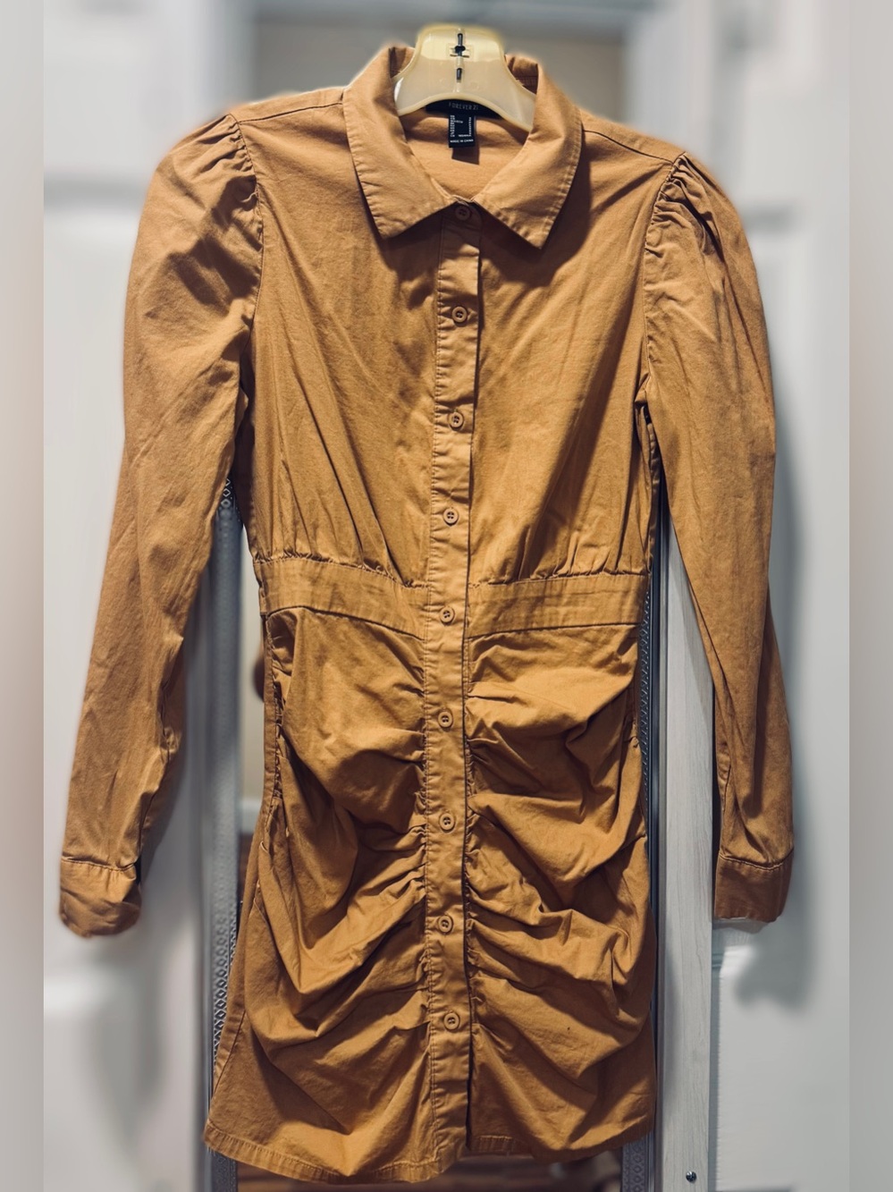 Forever 21 Women's Ruched Button-Up dress.